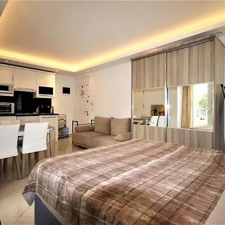 11 Beachside In Oba, 2 Min Walk To The Sea *