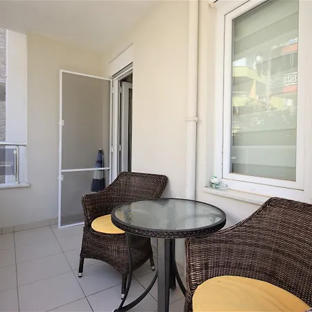 11 Beachside In Oba, 2 Min Walk To The Sea Apartamento *